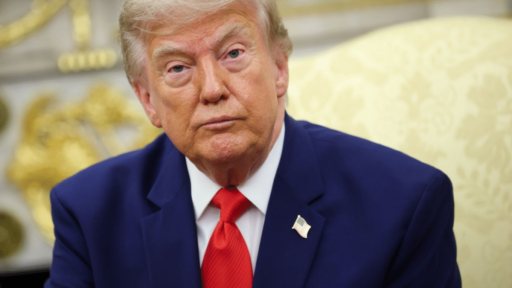 Trump amenazó con “aniquilar” a Irán y habló de un posible acuerdo con el régimen