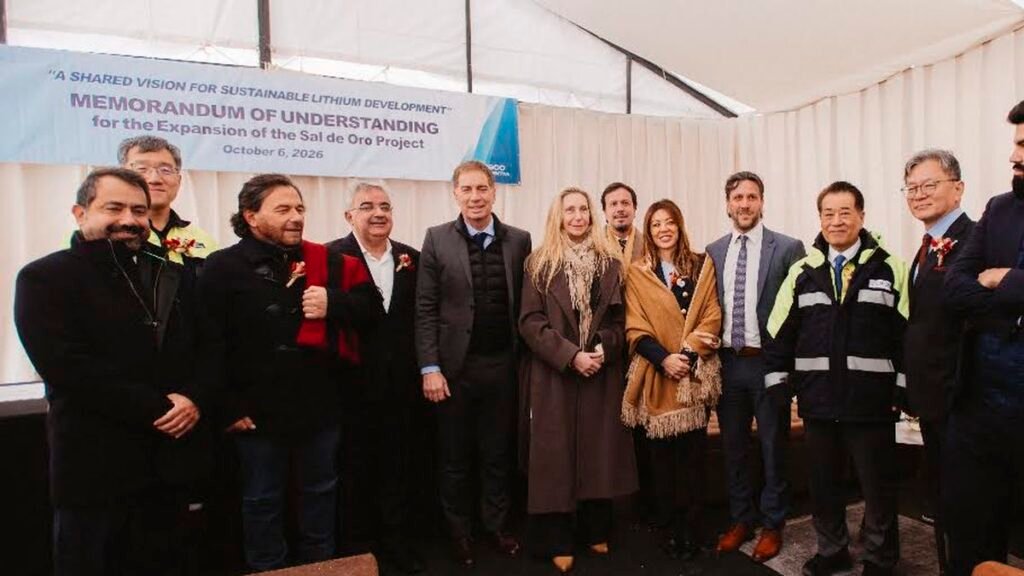 POSCO inauguró la Planta II y anunció que busca llegar a 100.000 toneladas anuales POSCO inauguró la Planta II y anunció que busca llegar a 100.000 toneladas anuales