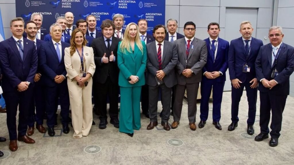 Jalil, junto a Milei y gobernadores en París Jalil, junto a Milei y gobernadores en París