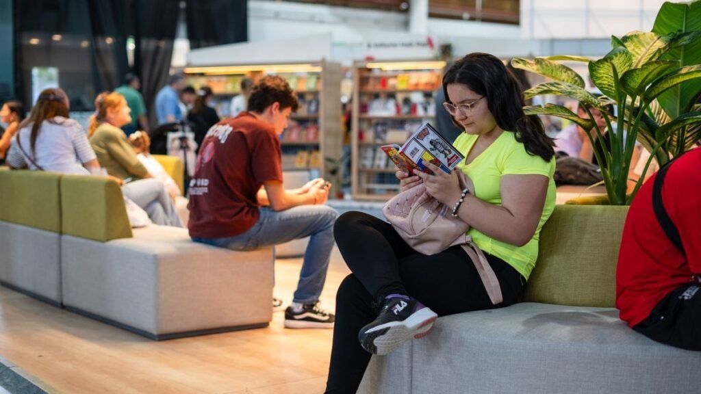 Experiencias de escritura y edición: cuatro charlas para conocer el camino del libro