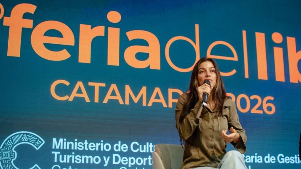 Sofía Calvo presentó en Catamarca un libro que invita a escuchar lo que la ansiedad viene a decirnos
