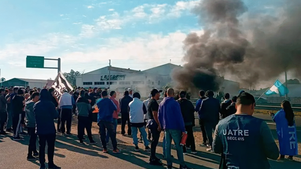 Granja Tres Arroyos: venció la conciliación y quedaron firmes 1.250 despidos