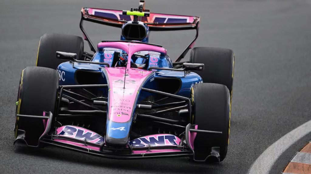 Colapinto quedó a un paso del top 10 y largará 11° en el Sprint de Singapur