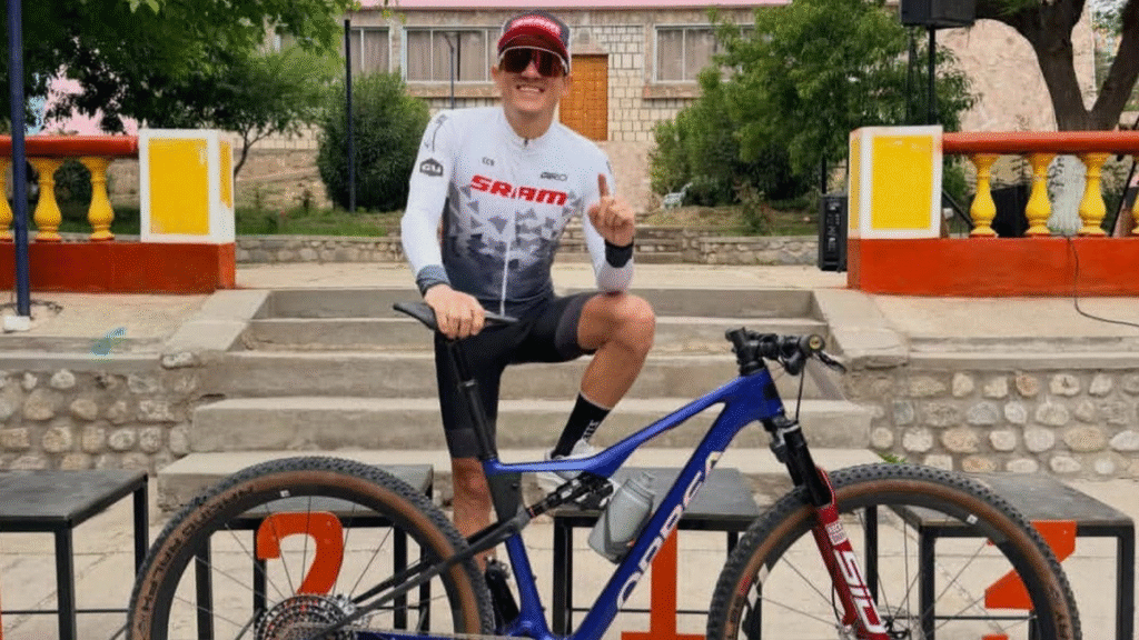 Hernán Jais ganó la primera edición de la Vuelta a Colana y se quedó con la clasificación general Hernán Jais ganó la primera edición de la Vuelta a Colana y se quedó con la clasificación general