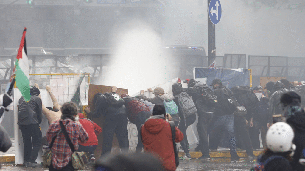 El Gobierno denunciará penalmente a los manifestantes que se enfrentaron con la Policía en la marcha universitaria