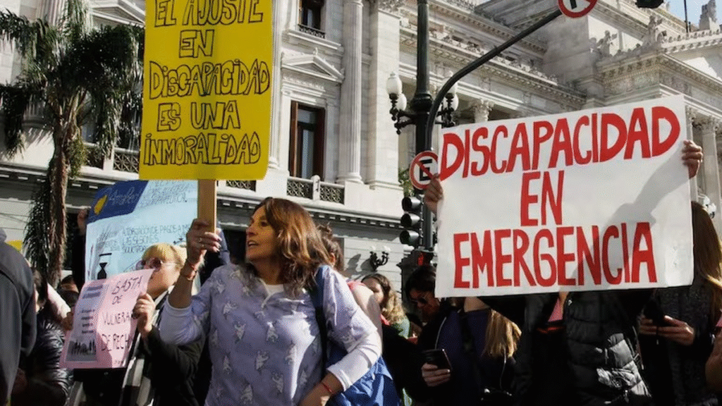 Nueva embestida contra el sector de la discapacidad