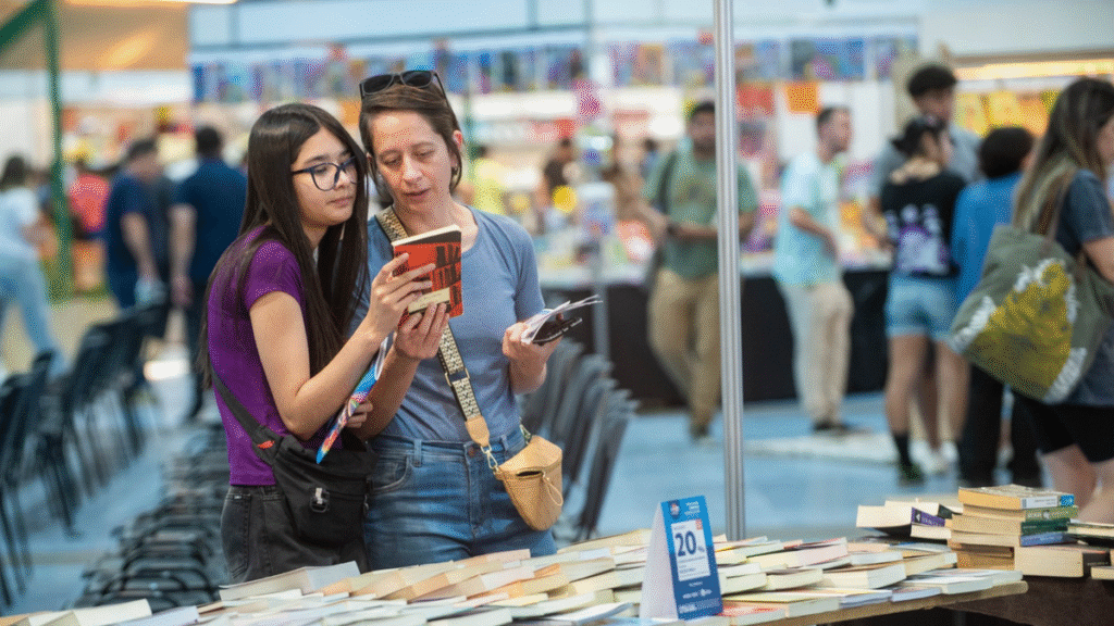 Implementarán descuentos del 20% y cuotas sin interés durante la Feria del Libro
