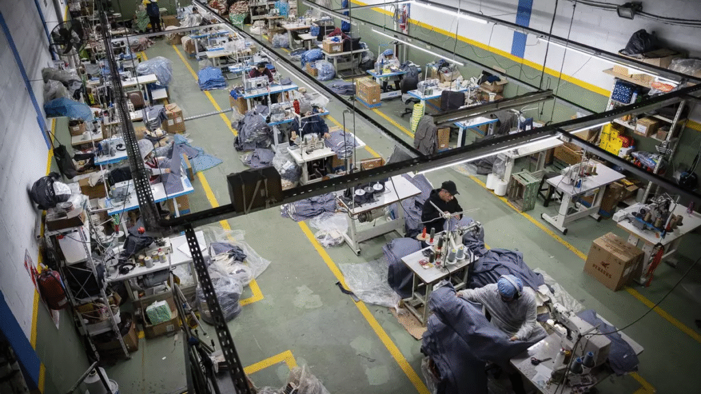 La industria textil se hundió 22,6% en 2026 y perdió más de 28.000 empleos desde 2023